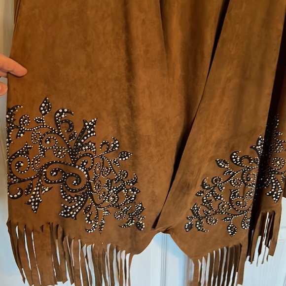 Vocal faux suede fringed duster with crystals and filigree design sz M - Picture 2 of 11